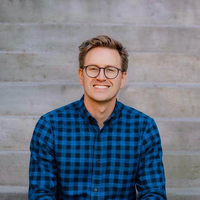 Carter Sowers, founder of CMNT CARD